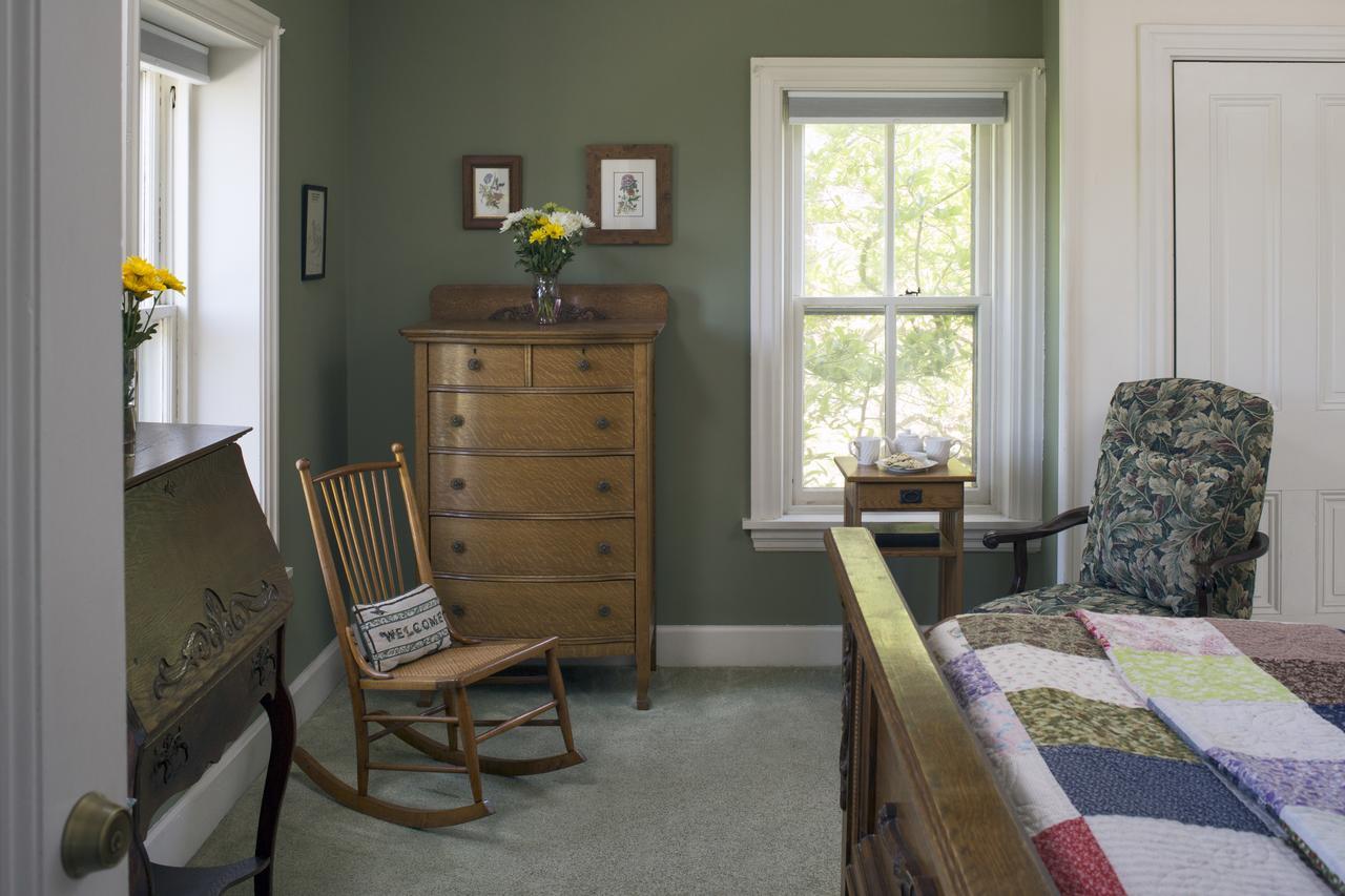 Pheasant Field Bed & Breakfast 2*